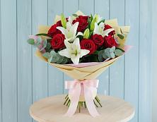 Букет цветов из:  Лилии и Розы в Вольно-Надеждинское