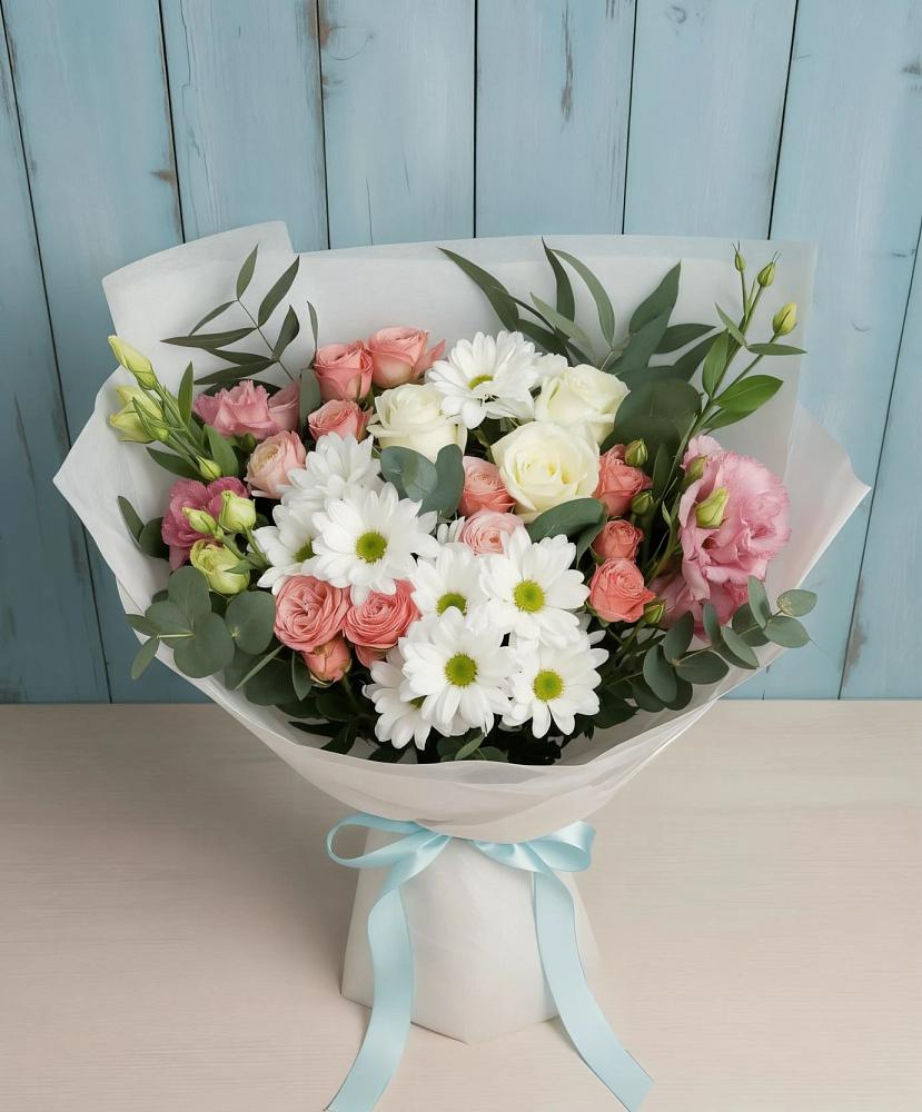 Букет цветов из: Розы, Лизиантусы и Хризантемы в Вольно-Надеждинское
