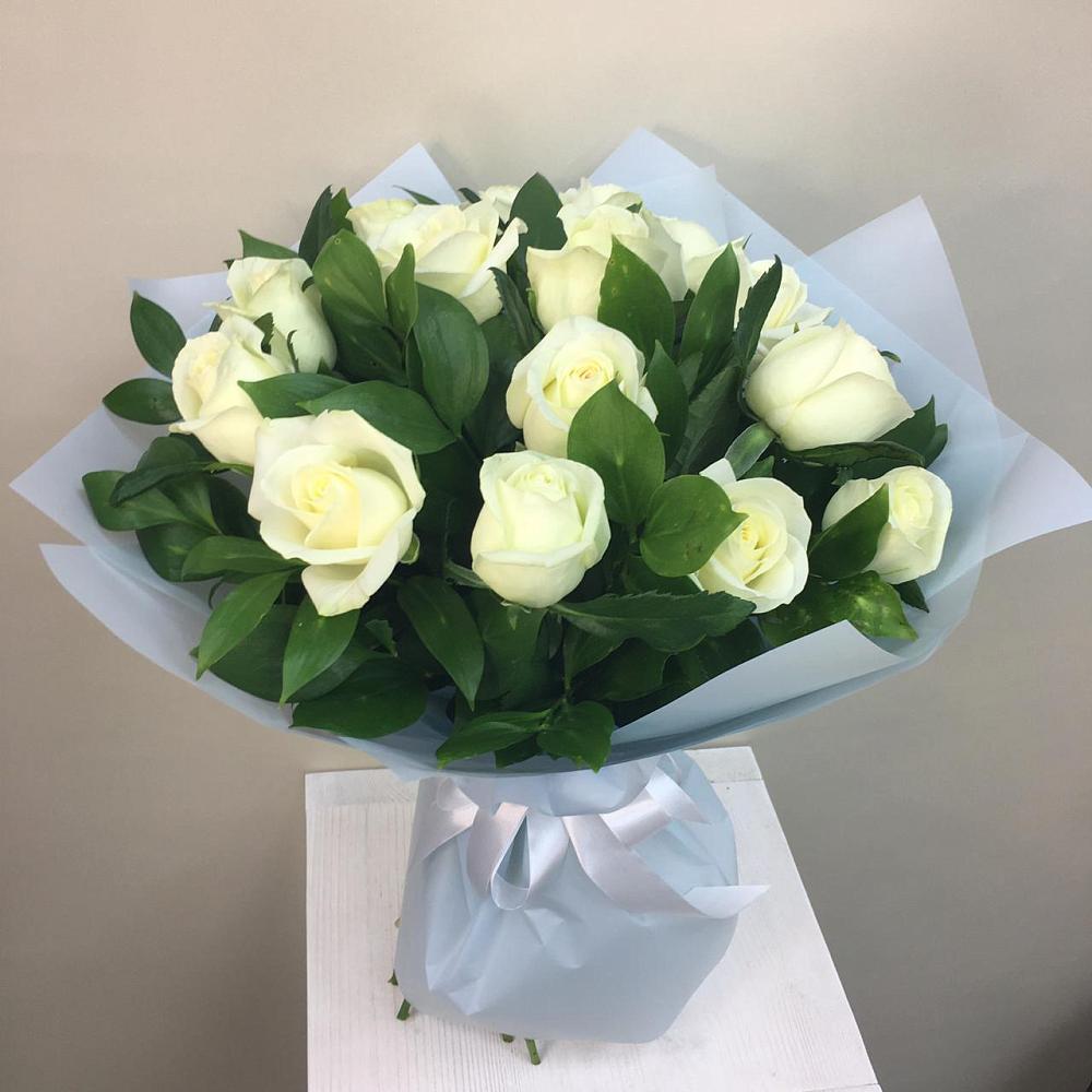 Букет 15 Белых роз Проуд в Вольно-Надеждинское