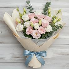 Букет цветов из:  Лизиантусы в Вольно-Надеждинское