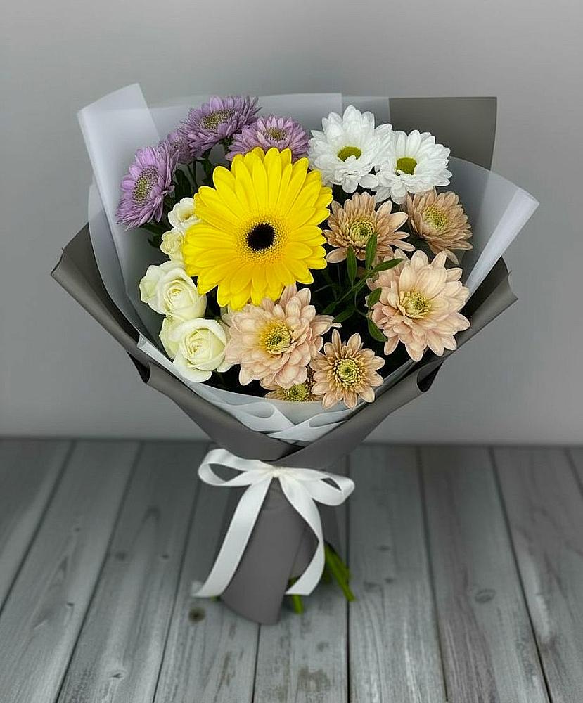 Букет цветов из: Розы, Герберы и Хризантемы в Вольно-Надеждинское