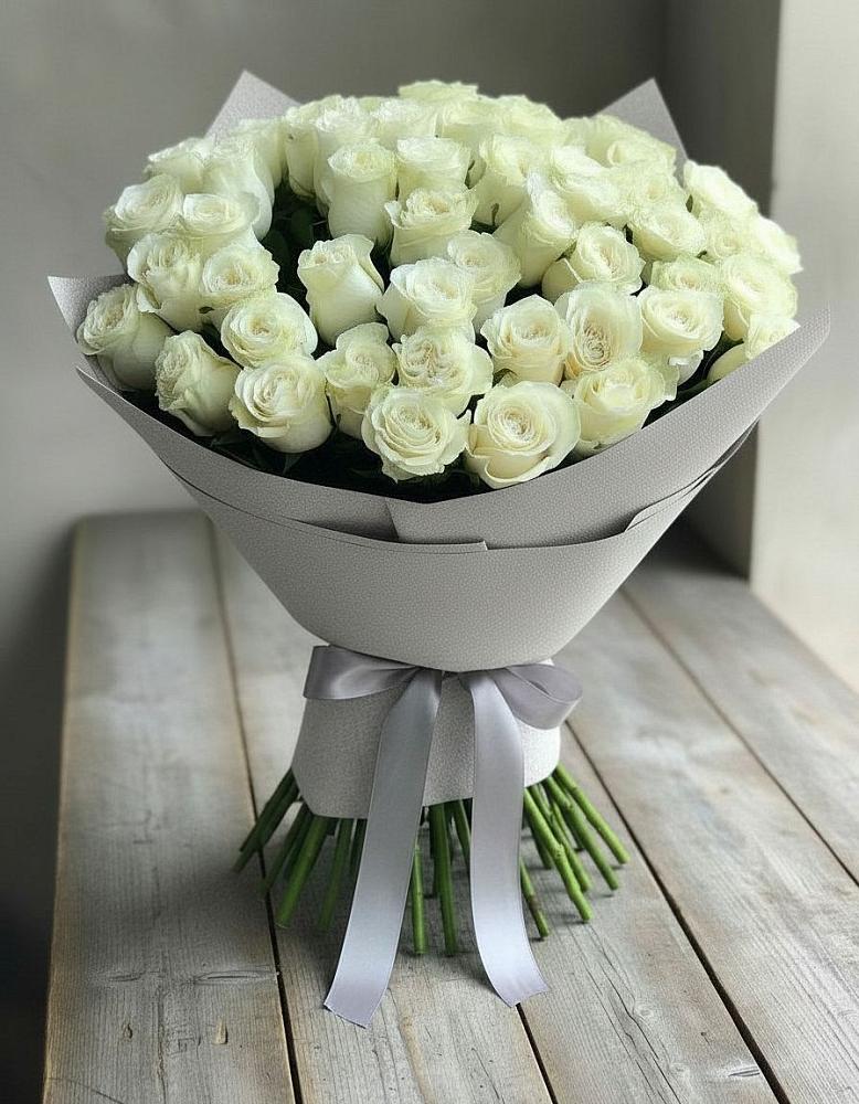 Букет 35 Белых роз в Вольно-Надеждинское