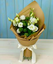 Букет цветов из:  Хризантемы и Лизиантусы в Вольно-Надеждинское