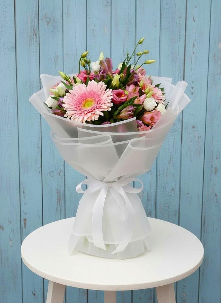 Букет цветов из: Герберы, Альстромерии и Лизиантусы в Вольно-Надеждинское