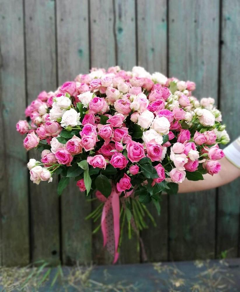 Букет Розовые кустовые розы Натали и Лав Лидия в Вольно-Надеждинское