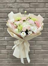 Букет цветов из:  Гвоздики, Розы, Лизиантусы и Хризантемы в Вольно-Надеждинское