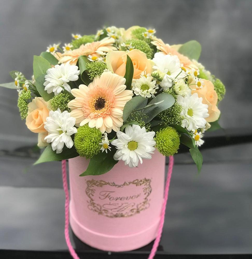 Цветочная композиция из Розы, Герберы и Хризантемы в шляпной коробке в Вольно-Надеждинское