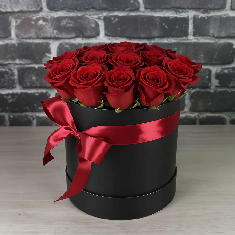 Цветочная композиция из Розы в шляпной коробке в Вольно-Надеждинское